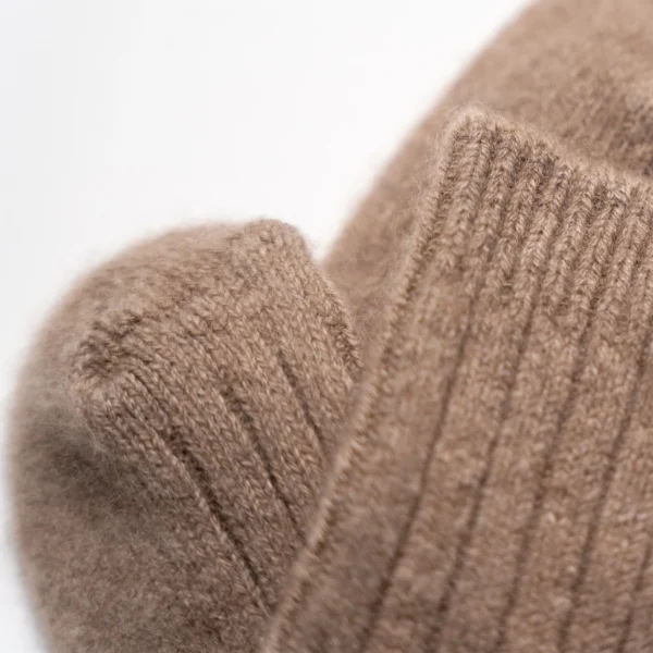 cashmere-childrens-socks-light-brown-undyed-mongolian-magic-material cashmere-childrens-socks-light-brown-undyed-mongolian-magic-material