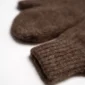 schapenwollen-kinderwanten-bruin-ongeverfd-mongolian-magic-close-up